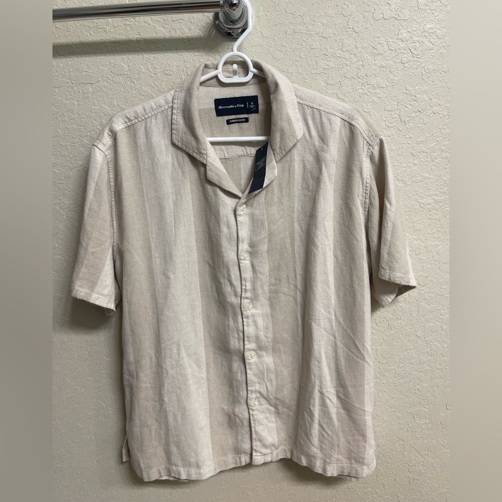 Abercrombie & Fitch Beige Casual Button Down Shirt